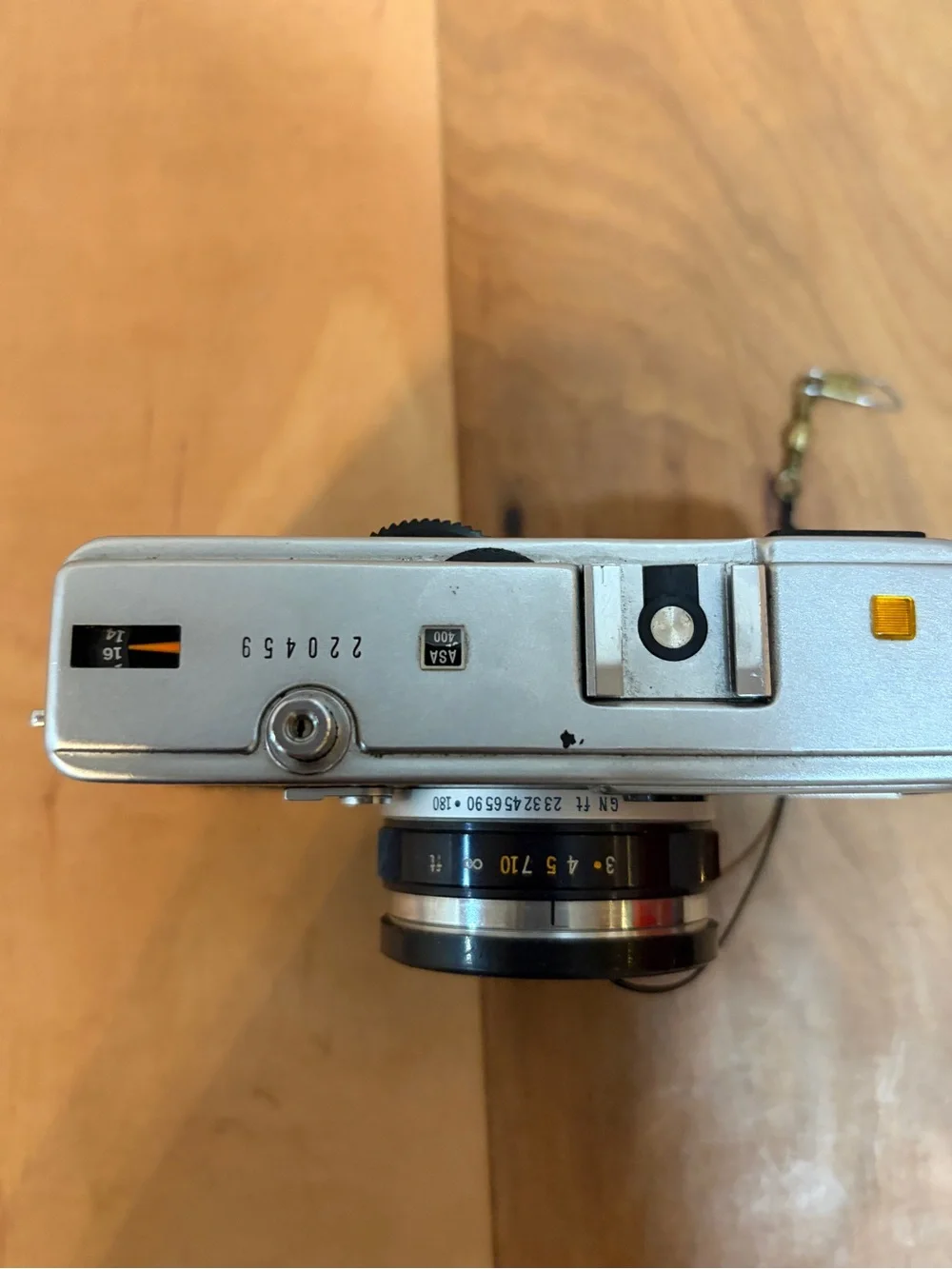 Olympus 35 EC 35MM Rangefinder Film Camera 42mm f2.8 (Made in Japan)